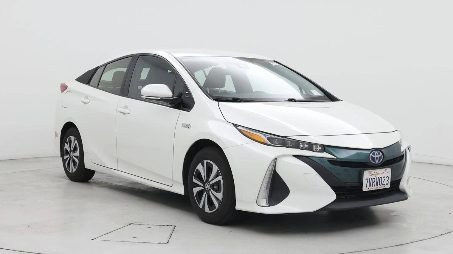 TOYOTA PRIUS PRIME 2017 JTDKARFP0H3003733 image